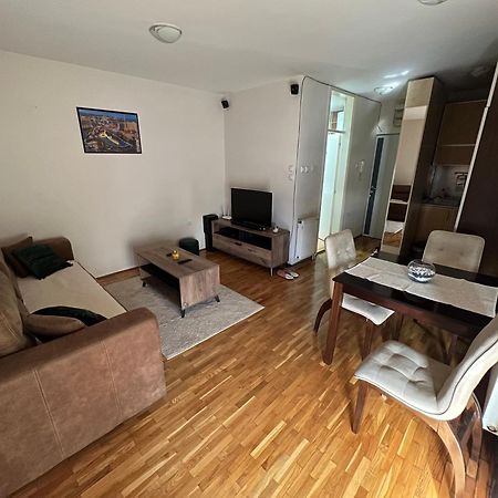 Sad Apartman Ni Exteriör bild